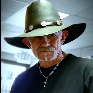 Meet your Posher, Mark